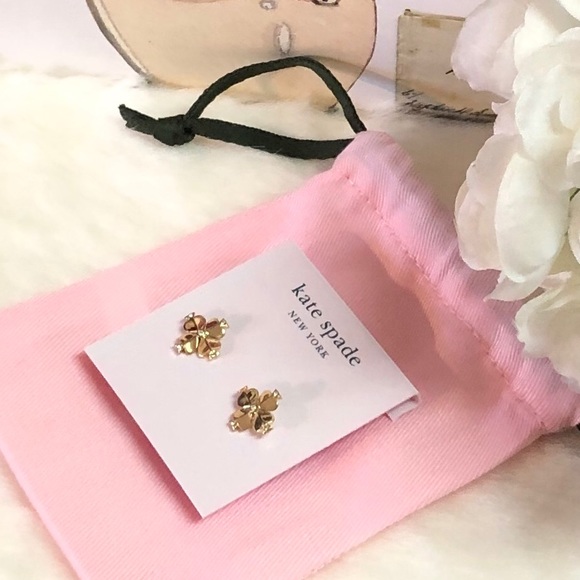 NWT KATE SPADE ♠️ FLOWER LEGACY LOGO FLOWER STUDS - Picture 6 of 8